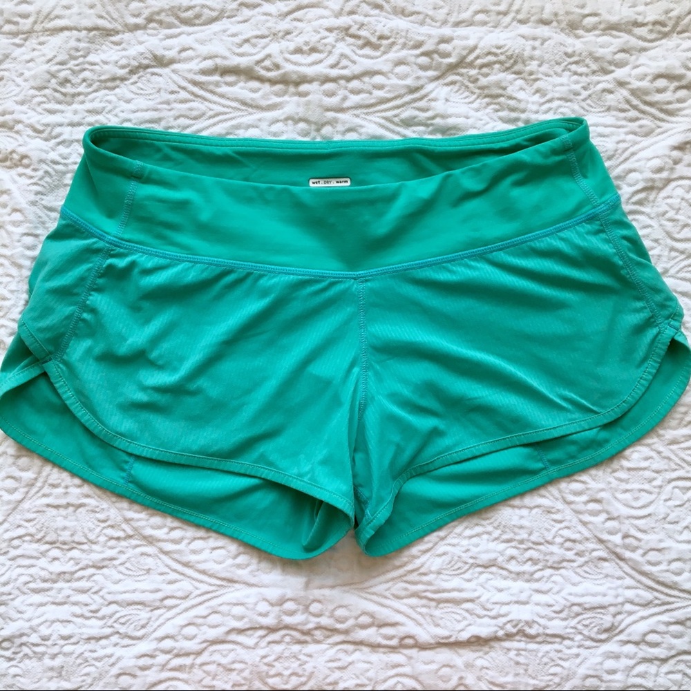 Lululemon Athletica | Speed It Up Short | Sz 8